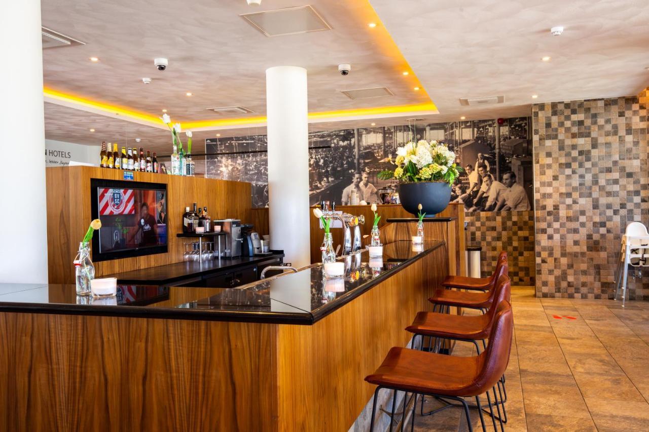 Bastion Hotel Tilburg Bagian luar foto