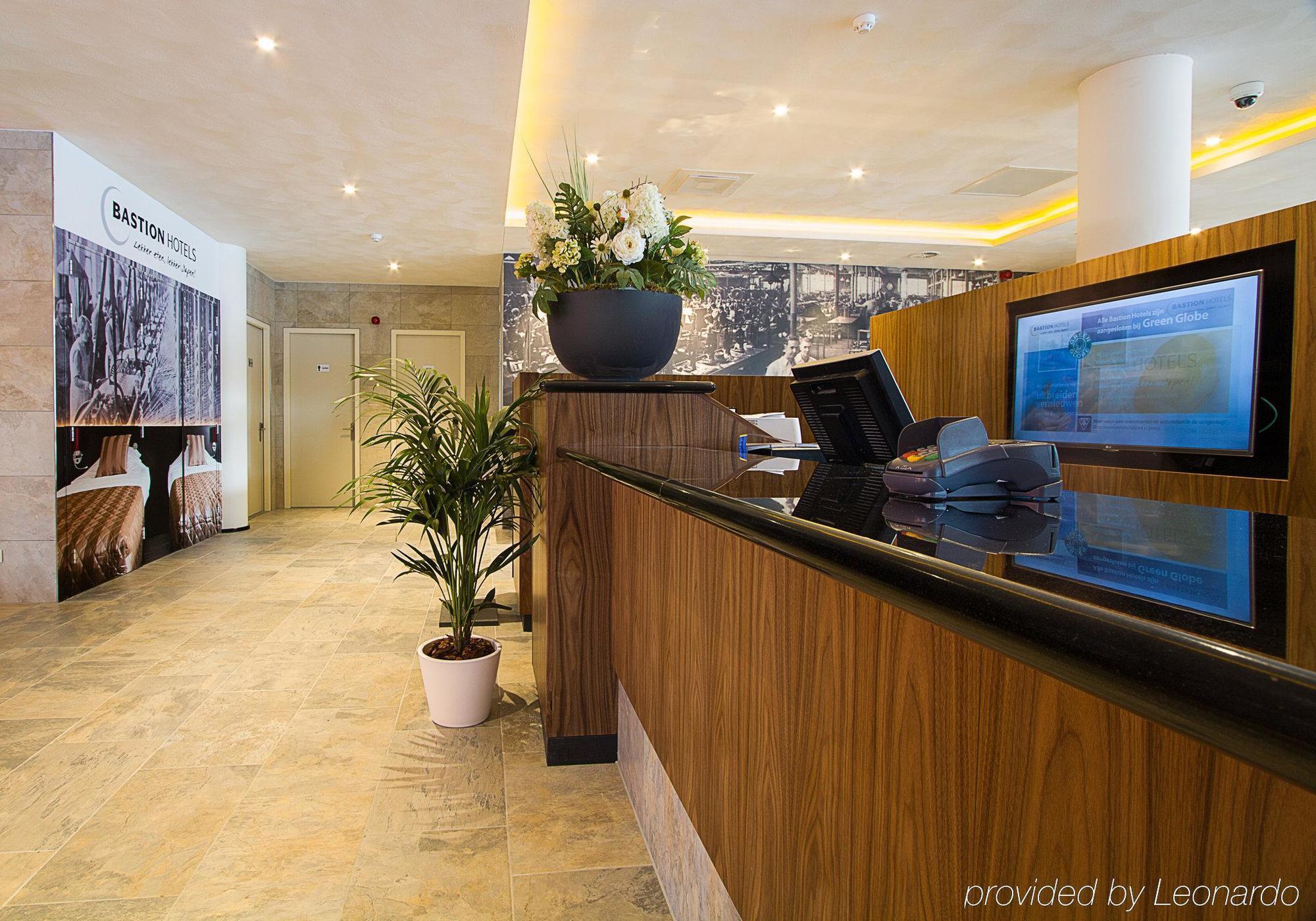 Bastion Hotel Tilburg Bagian luar foto